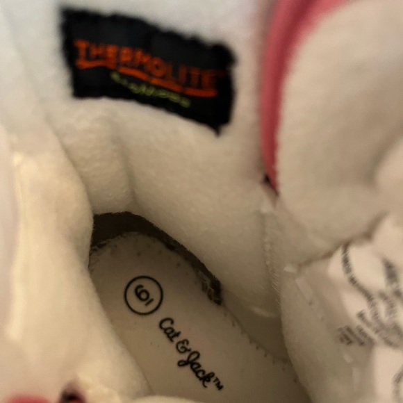 Girls Lenny waterproof winter boots by Cat & Jack. - Picture 6 of 9